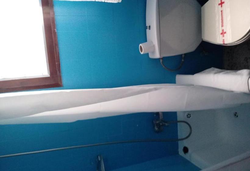 پانسیون Hostal Can Marinés