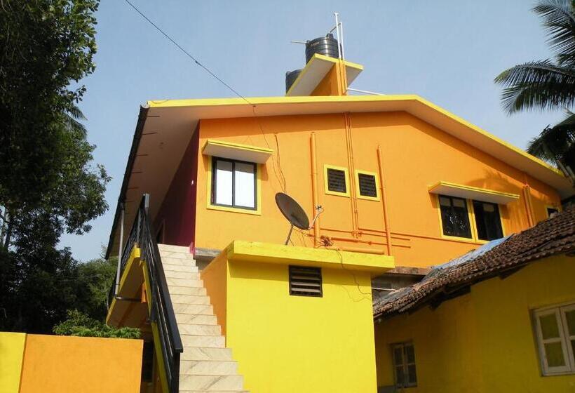 پانسیون Sai Guru Guest House