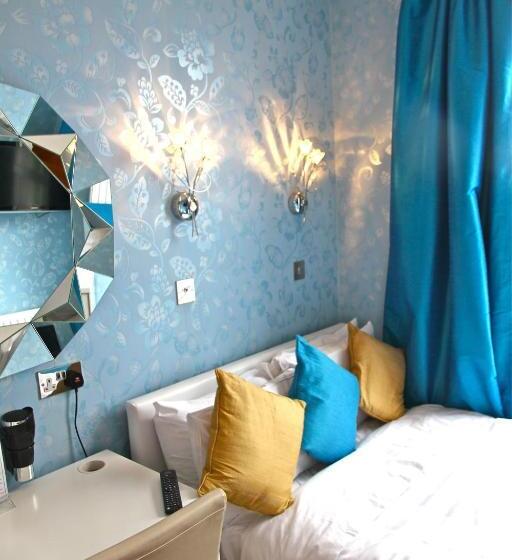 هتل Crompton Guest House