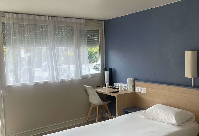 هتل Kyriad Direct Montpellier Saint Jean De Védas   La Peyrière