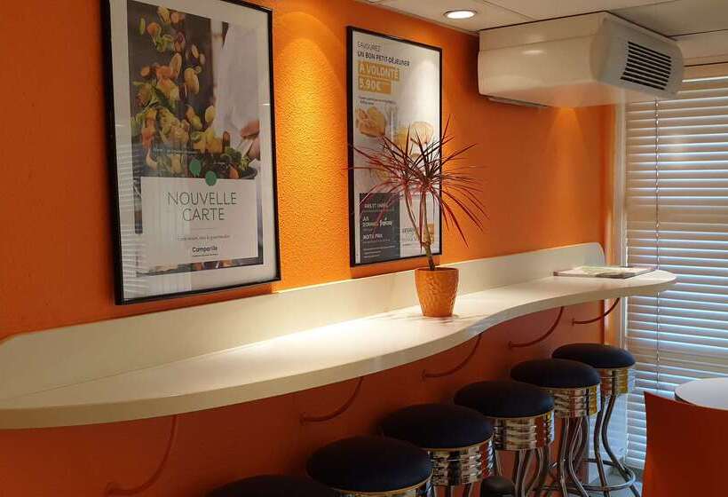 호텔 Premiere Classe Besancon  Ecole Valentin