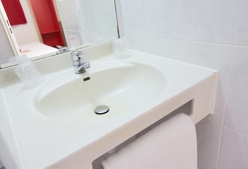 בית מלון כפרי Premiere Classe Bordeaux Nord  Lac