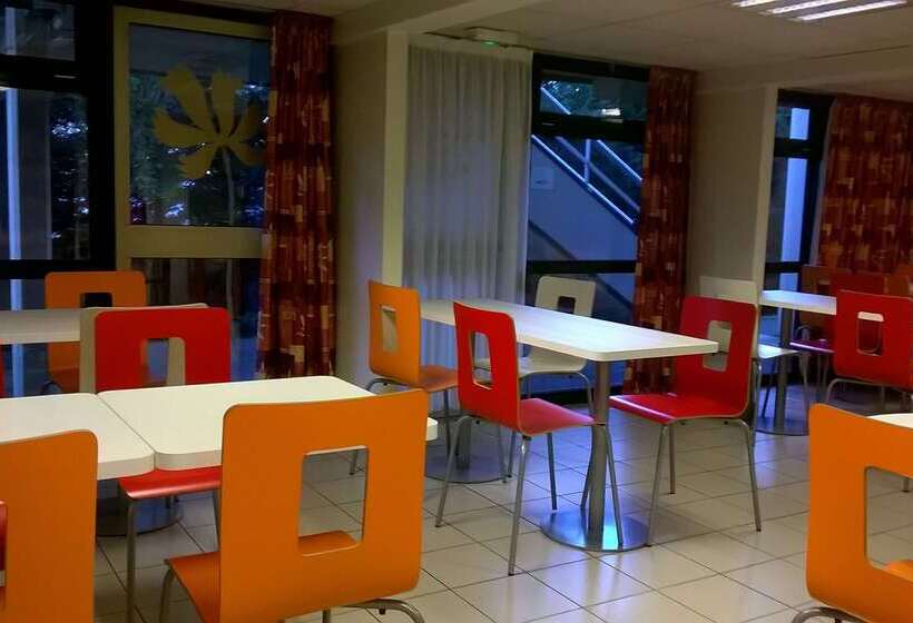 فندق Premiere Classe Dreux