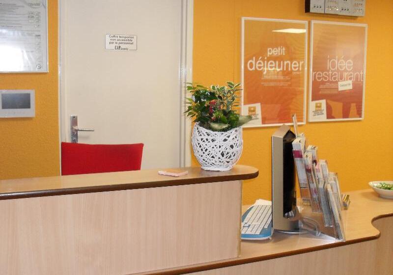 בית מלון כפרי Premiere Classe Liege / Luik