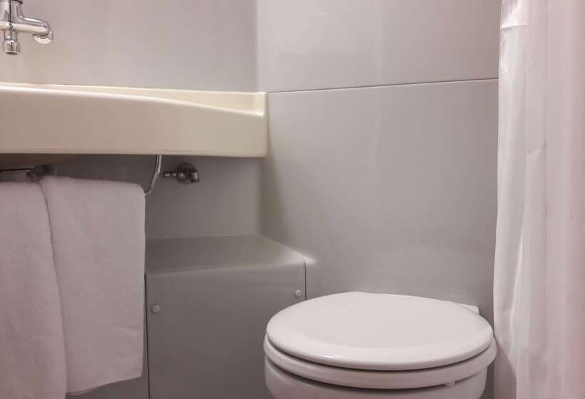 בית מלון כפרי Premiere Classe Reims Est  Taissy