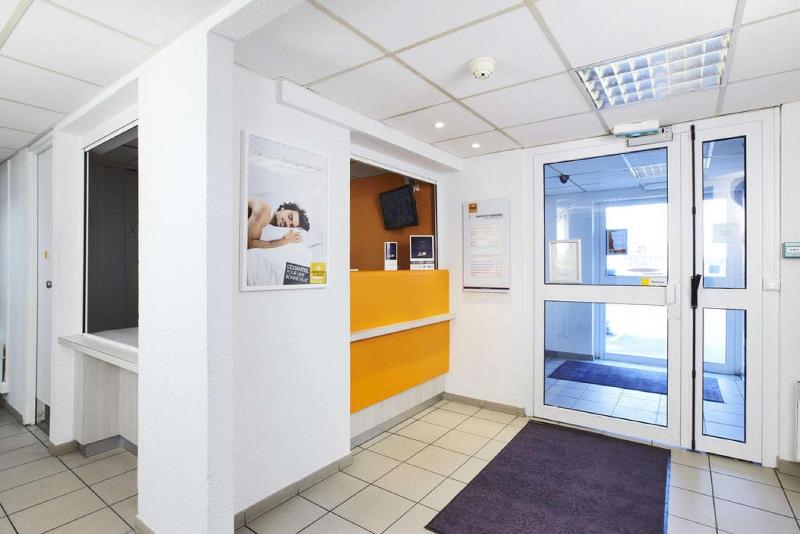 Отель Premiere Classe Saint Brice Sous Foret