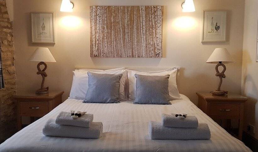 호텔 The Kings Arms