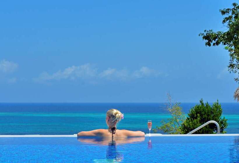 Paradisus Rio de Oro Resort & Spa