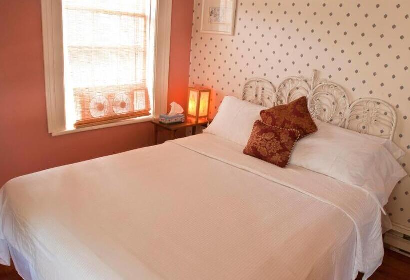 ユースホステル Port Albert Inn