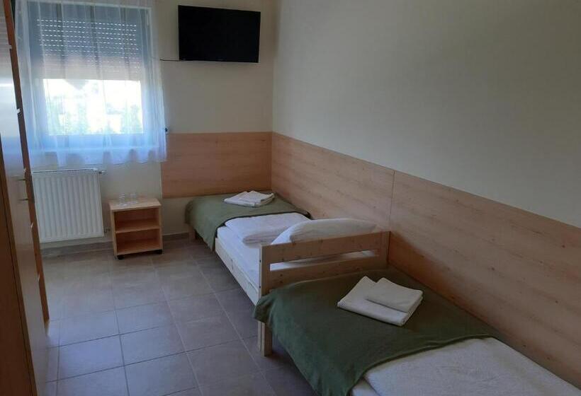 Bed and Breakfast Szárszó Panzió