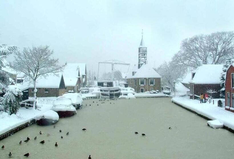 مبيت وإفطار Uit Alle Windstreken