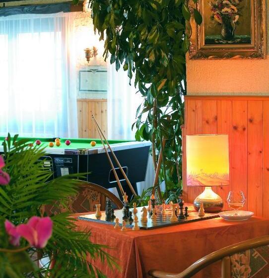 فندق Logis Hôtel La Petite Chaumière