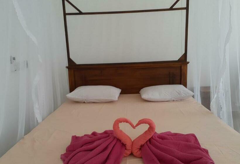 Samaro Resort