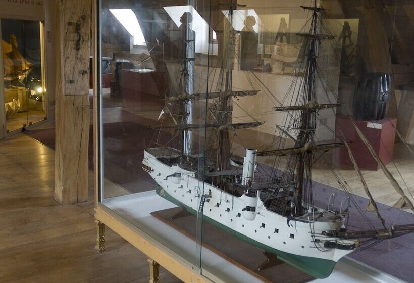 酒店 Citadelle Vauban Hôtel Musée