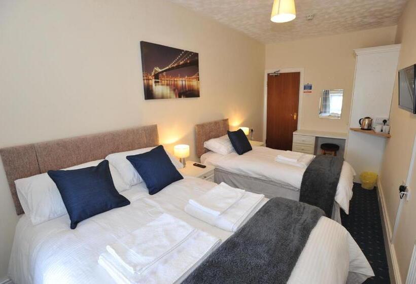 ペンション California Inn