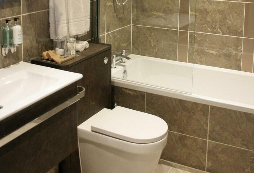 مبيت وإفطار The Red Cow