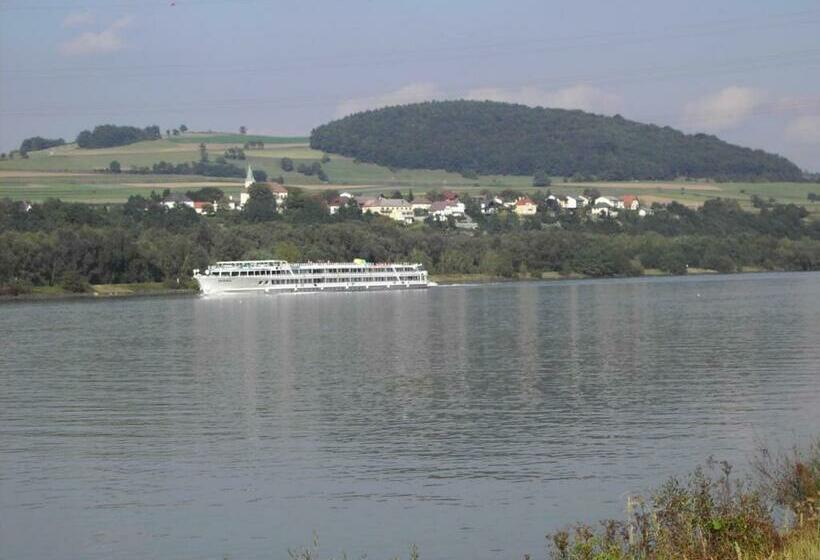هاستل Gasthaus Donaublick