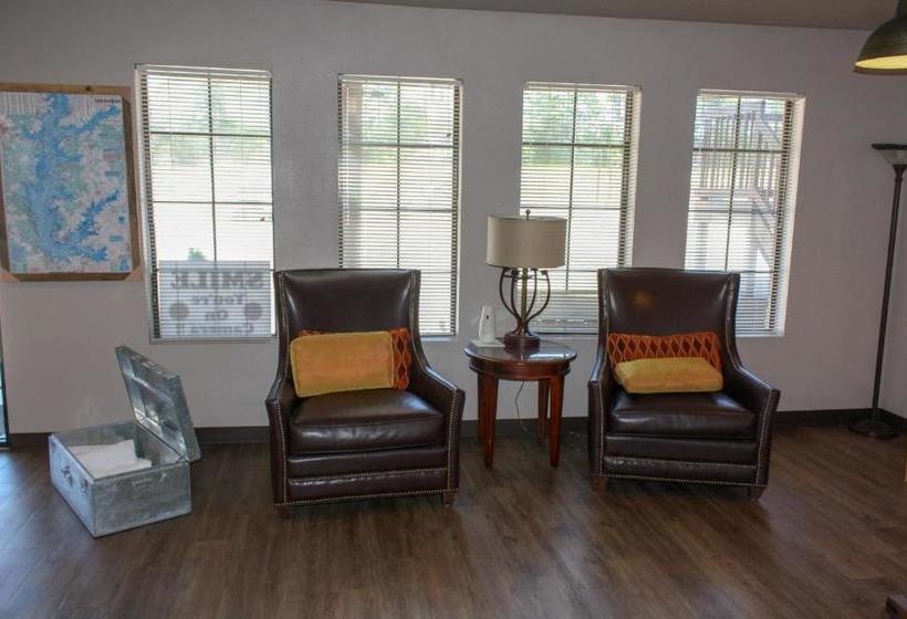 호스텔 Rayburn Inn