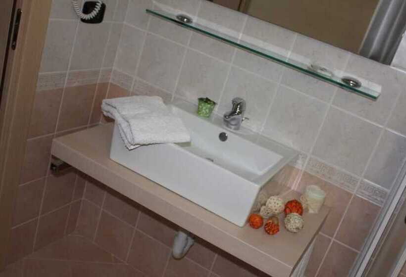 בית מלון כפרי Albergo Miramonti La Pozza