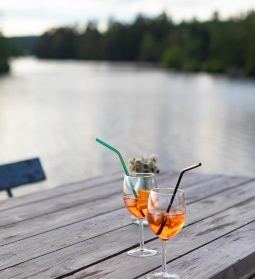 בית מלון כפרי Upperud 9:9