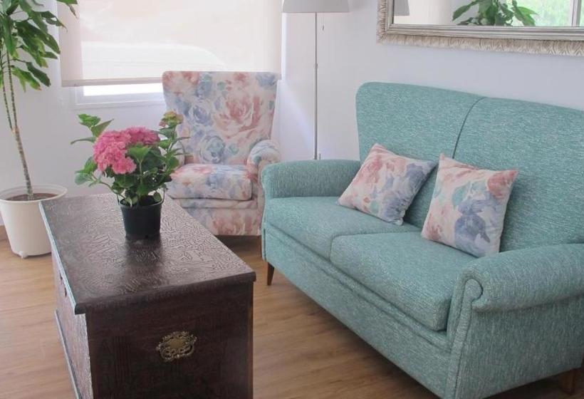 بنسيون Hostal Onteniente