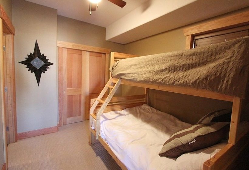אתר נופש Carmel Beach Private Lodges