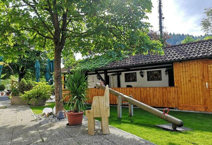 فندق صغير Gasthof Weingrill