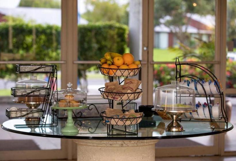 فندق صغير Port Labelle Inn