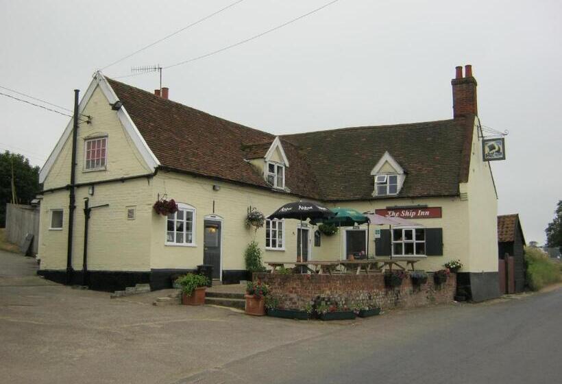 ユースホステル The Ship Inn