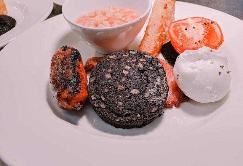 민박 Chequers Inn
