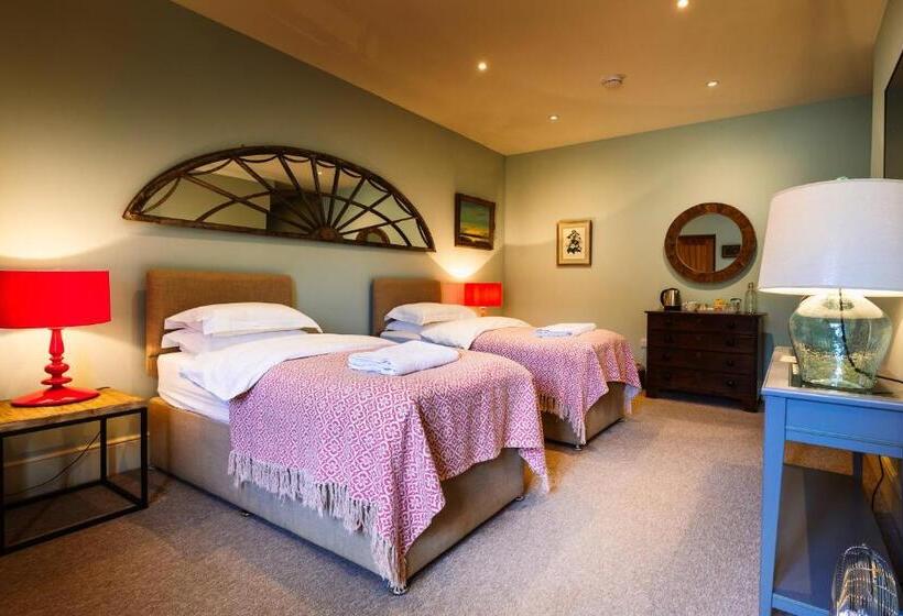 ベッドアンドブレックファースト Chippenham Park Garden Rooms