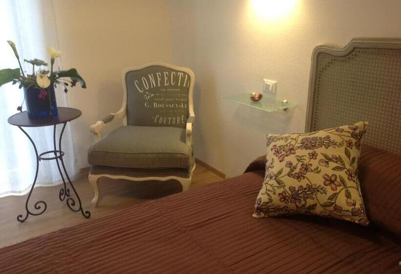 مبيت وإفطار Corte Del Gallo