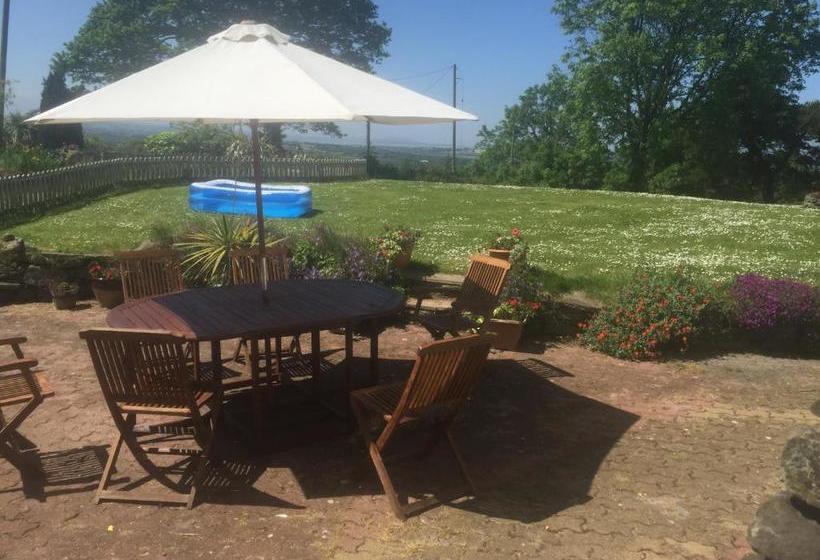 Brynawel Farm B&b