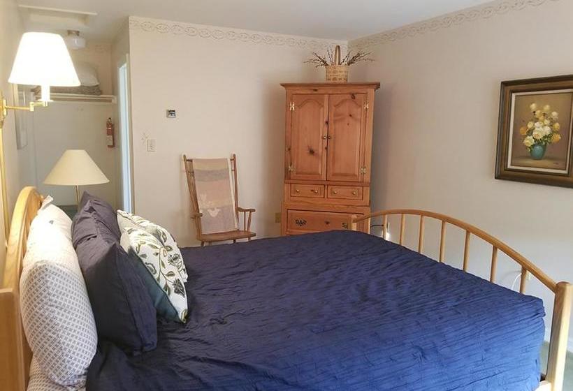 Hawk Mountain Bed & Breakfast