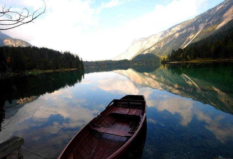 فندق Chalet Tovel   Mountain Lake