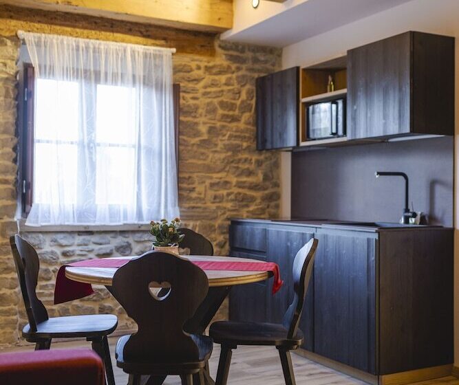 فندق Granduca Mountain Wellness Apartments Campigna