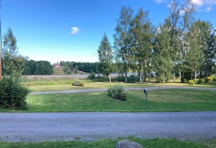 فندق Långsjön Stugor & Camping