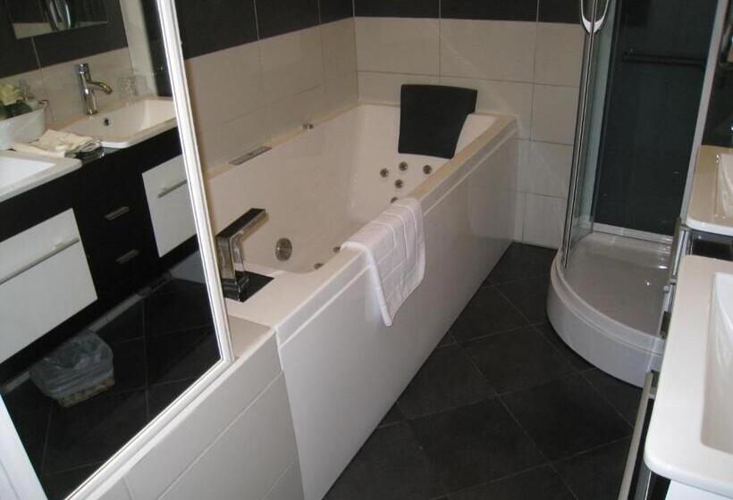 ペンション Chambres D Hotes Spa Château D Omiécourt