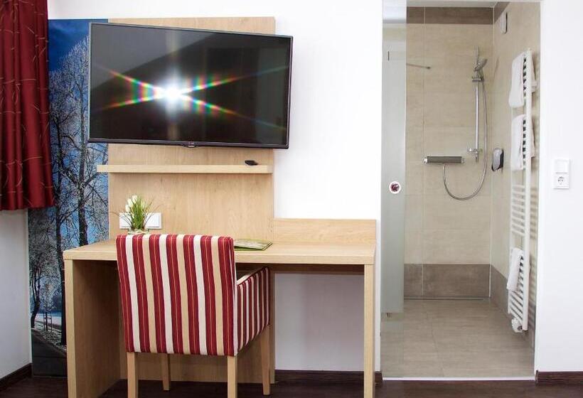 ペンション Restaurant Perschler