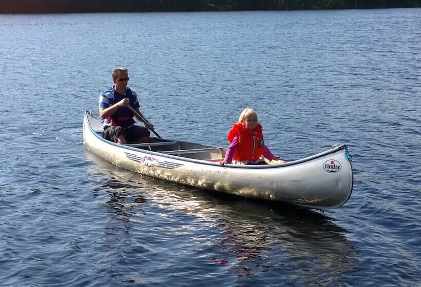 استراحتگاه Långasjönäs Camping & Stugby