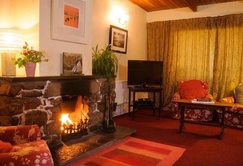 Doonmore Hotel, Bar & Restaurant