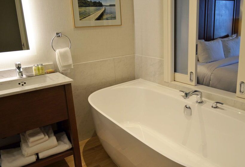 Doubletree Fallsview Resort & Spa By Hilton  Niagara Falls