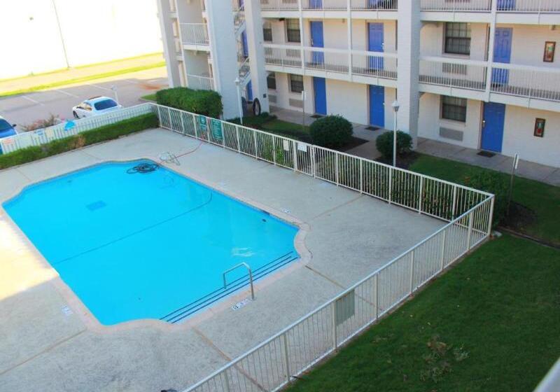 호텔 Baymont By Wyndham Tulsa Broken Arrow