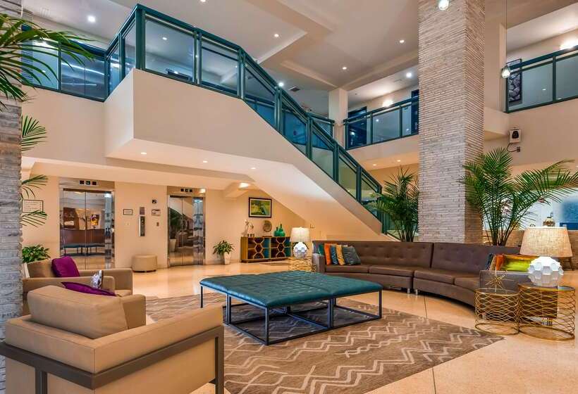 هتل Best Western Plus Atlantic Beach Resort