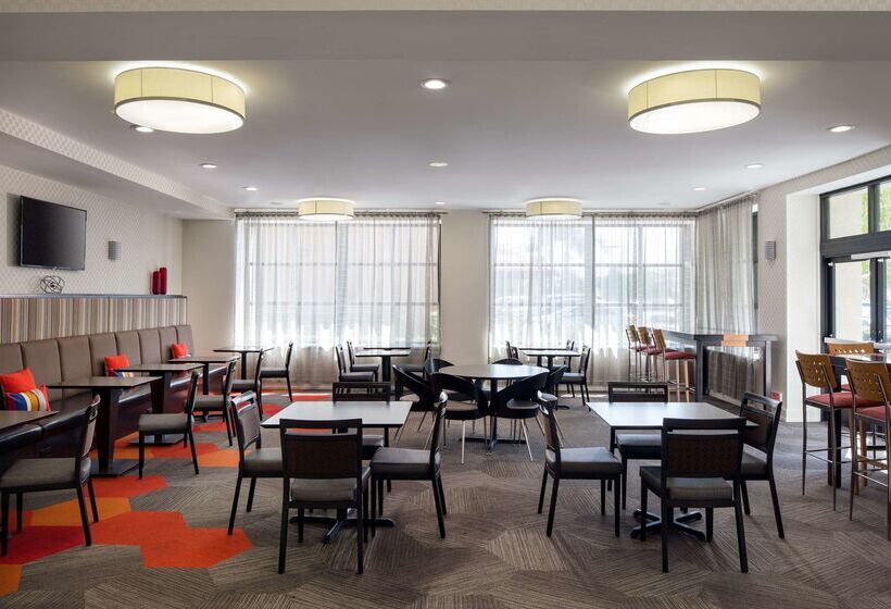 בית מלון כפרי Homewood Suites By Hilton Anaheimmain Gate Area