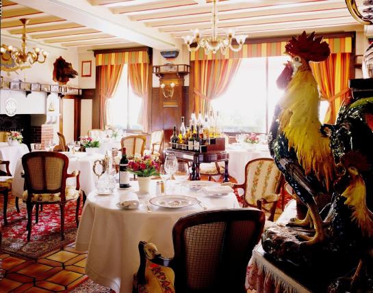 هتل Hostellerie Du Coq Hardi