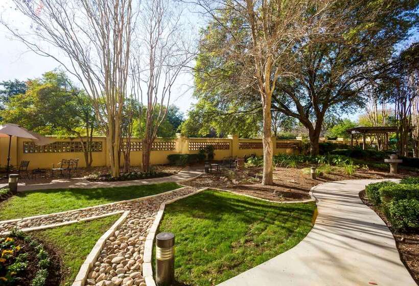 هتل La Quinta By Wyndham Austin Southwest