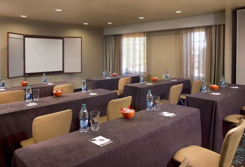 هتل Staybridge Suites Myrtle Beach Fantasy Harbour, An Ihg