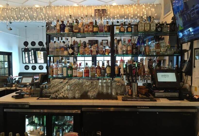 Lafayette Hotel & Club
