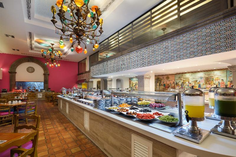 هتل Wyndham Grand Cancun All Inclusive Resort & Villas